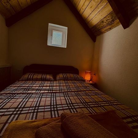 Vikendica,Bungalovi Lipska Pecina Cetinje Esterno foto