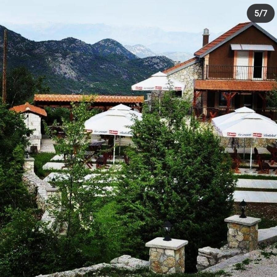 Vikendica,Bungalovi Lipska Pecina Cetinje Esterno foto