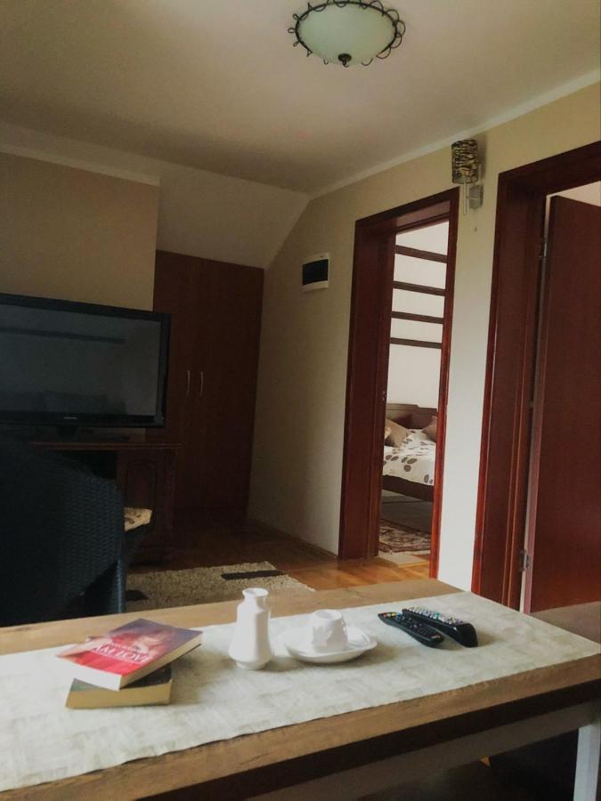 Vikendica,Bungalovi Lipska Pecina Cetinje Esterno foto