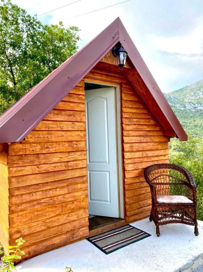 Vikendica,Bungalovi Lipska Pecina Cetinje Esterno foto