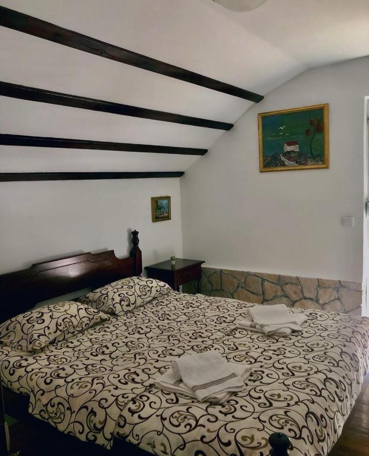 Vikendica,Bungalovi Lipska Pecina Cetinje Esterno foto