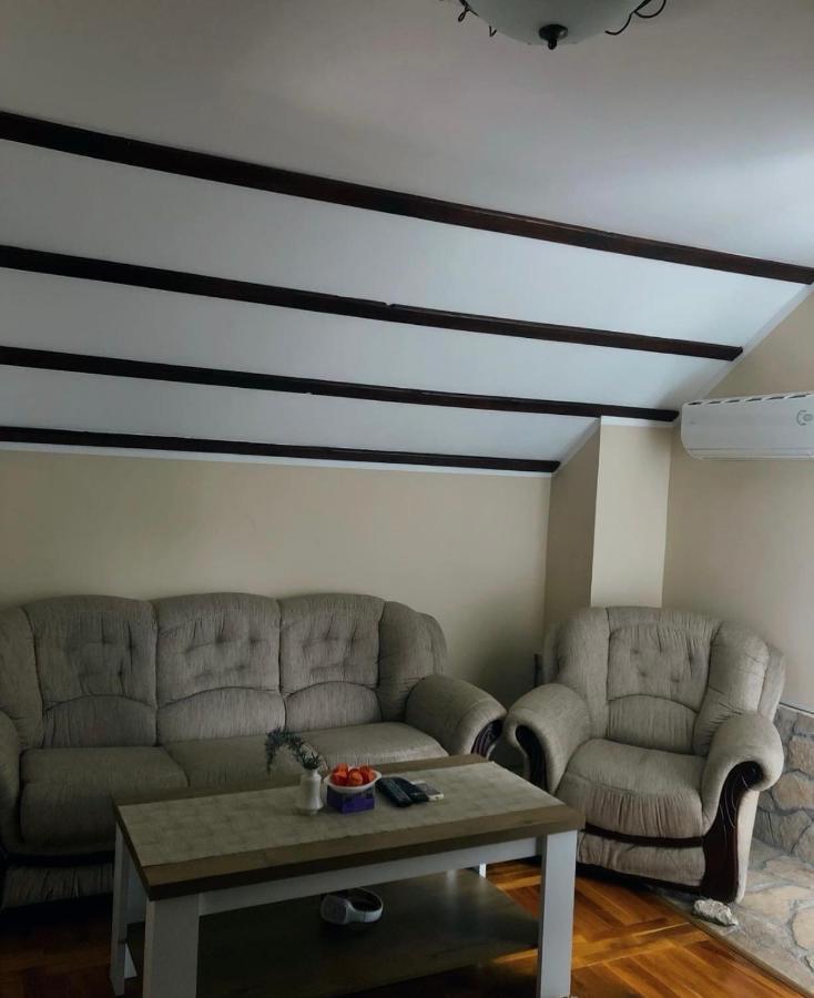 Vikendica,Bungalovi Lipska Pecina Cetinje Esterno foto