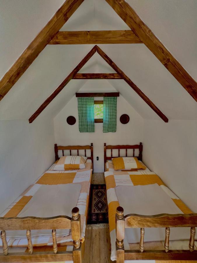 Vikendica,Bungalovi Lipska Pecina Cetinje Esterno foto