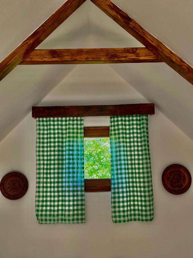 Vikendica,Bungalovi Lipska Pecina Cetinje Esterno foto